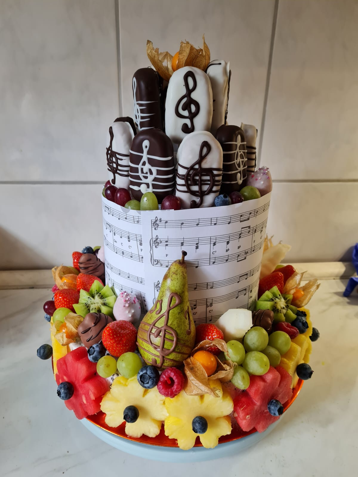 Früchtejubel Obst- und Gemüse-Arrangements