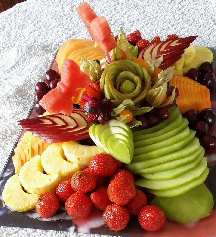 Früchtejubel Obst- und Gemüse-Arrangements