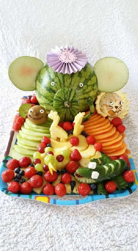 Früchtejubel Obst- und Gemüse-Arrangements