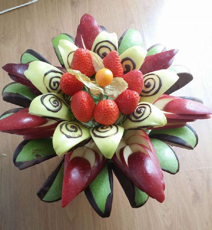 Früchtejubel Obst- und Gemüse-Arrangements